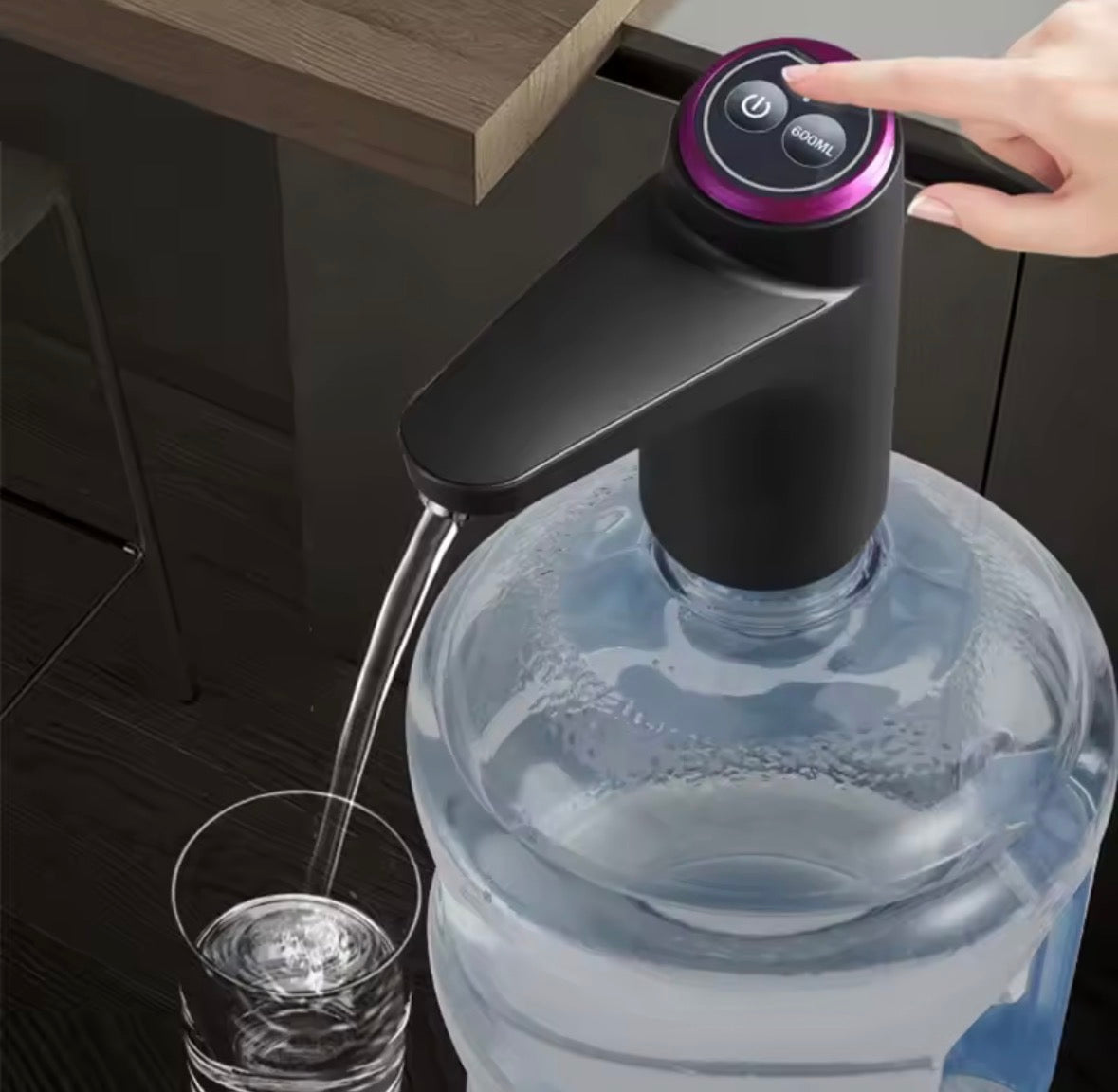 Portable water dispenser